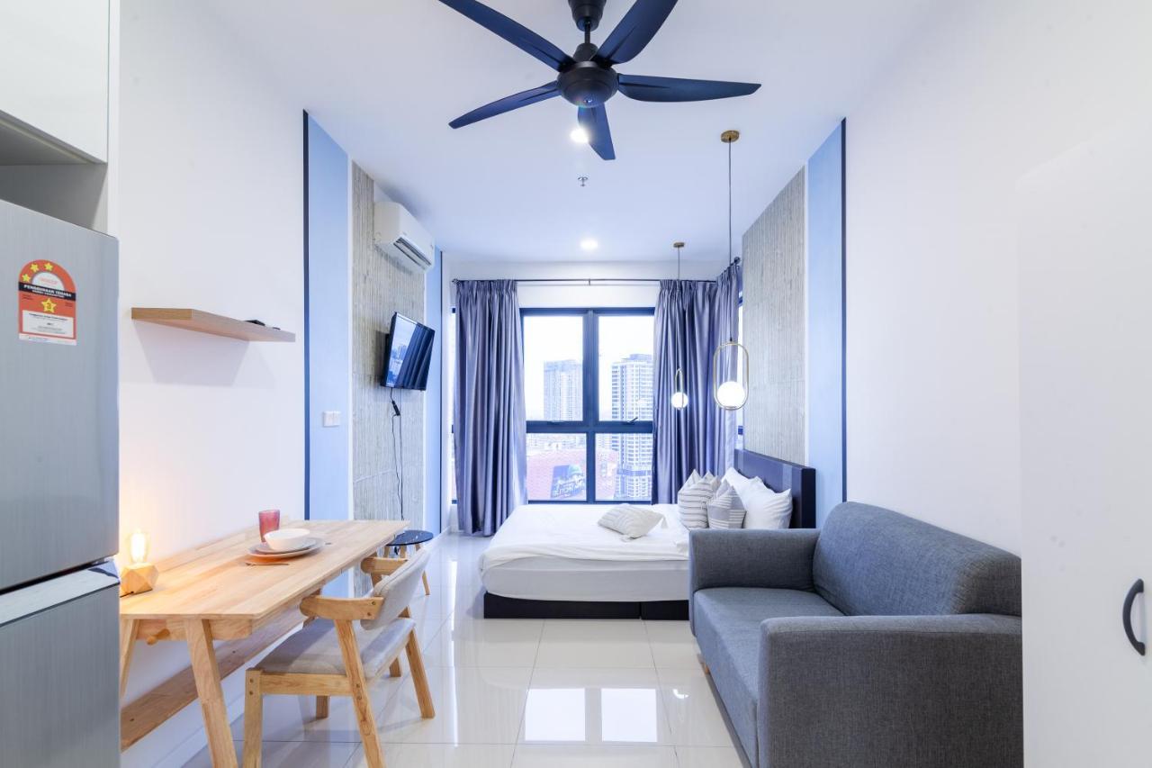 Kampong Baharu Sungai Way Highpark Suites In Petaling Jaya, Kelana Jaya By Plush מראה חיצוני תמונה