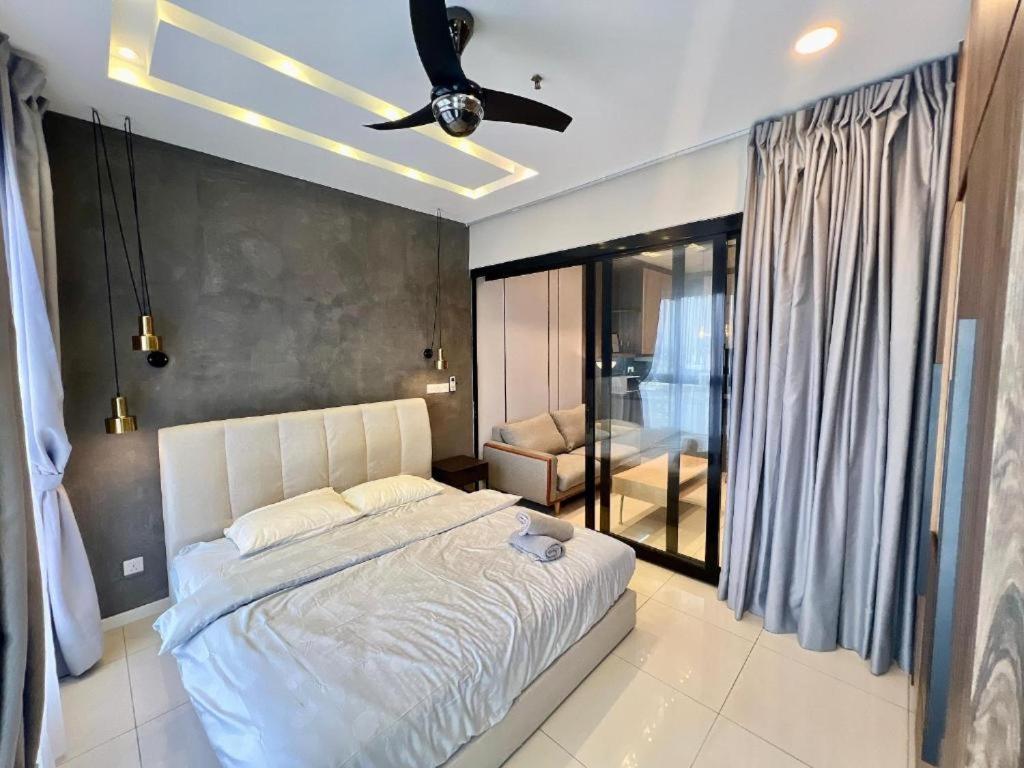 Kampong Baharu Sungai Way Highpark Suites In Petaling Jaya, Kelana Jaya By Plush מראה חיצוני תמונה