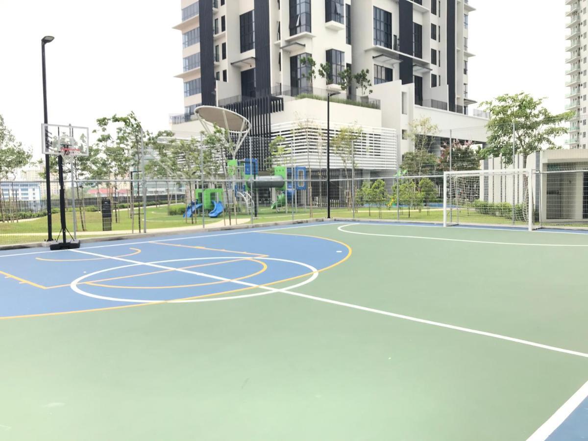 Kampong Baharu Sungai Way Highpark Suites In Petaling Jaya, Kelana Jaya By Plush מראה חיצוני תמונה